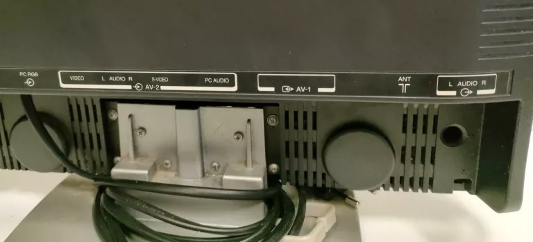 TELEWIZOR LCD TOSHIBA 15V300PG 15 CALI