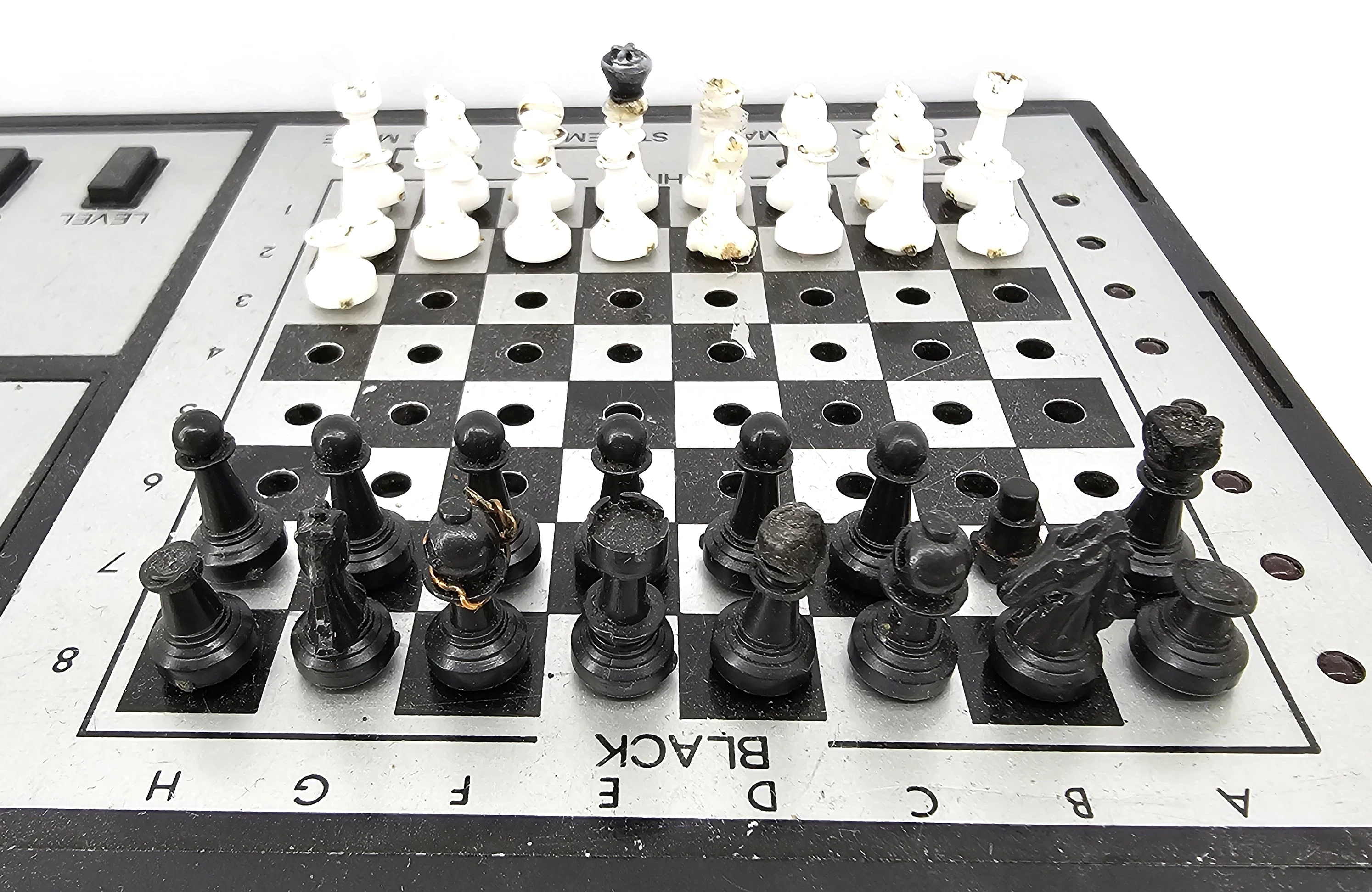 szachy-elektroniczne-schneider-portachess-ean-gtin-0023698854472