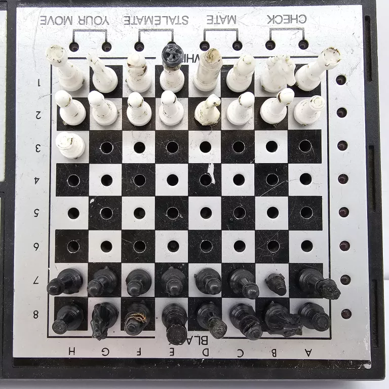 szachy-elektroniczne-schneider-portachess-producent-248914-961942