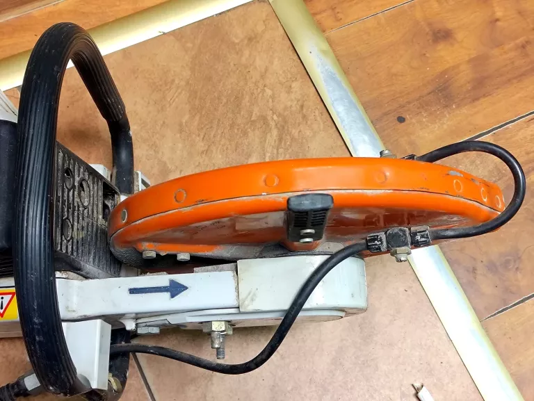 przecinarka-spalinowa-do-betonu-stihl-ts-360-zasilanie-spalinowe