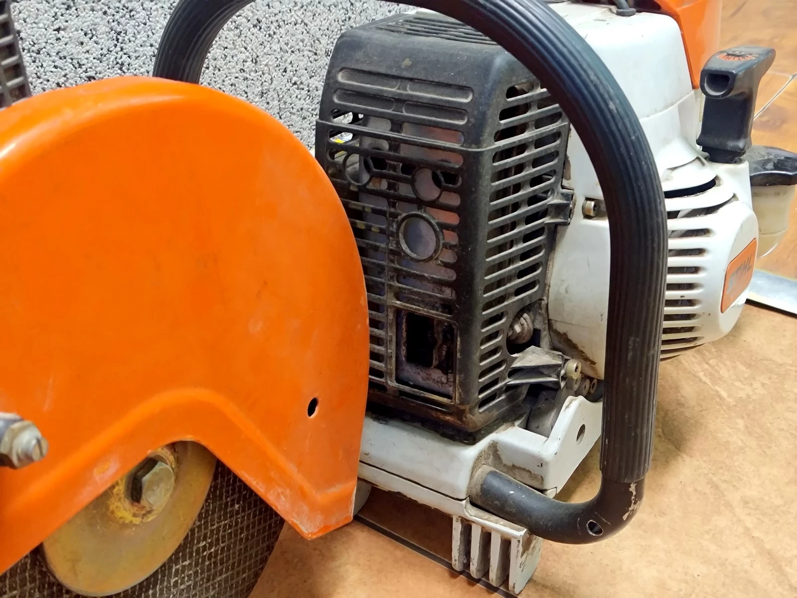 przecinarka-spalinowa-do-betonu-stihl-ts-360-przeznaczenie-do-betonu