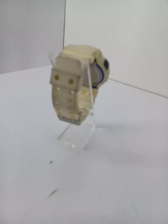 replika-g-shock-ga-100-bialy-typ-nareczny