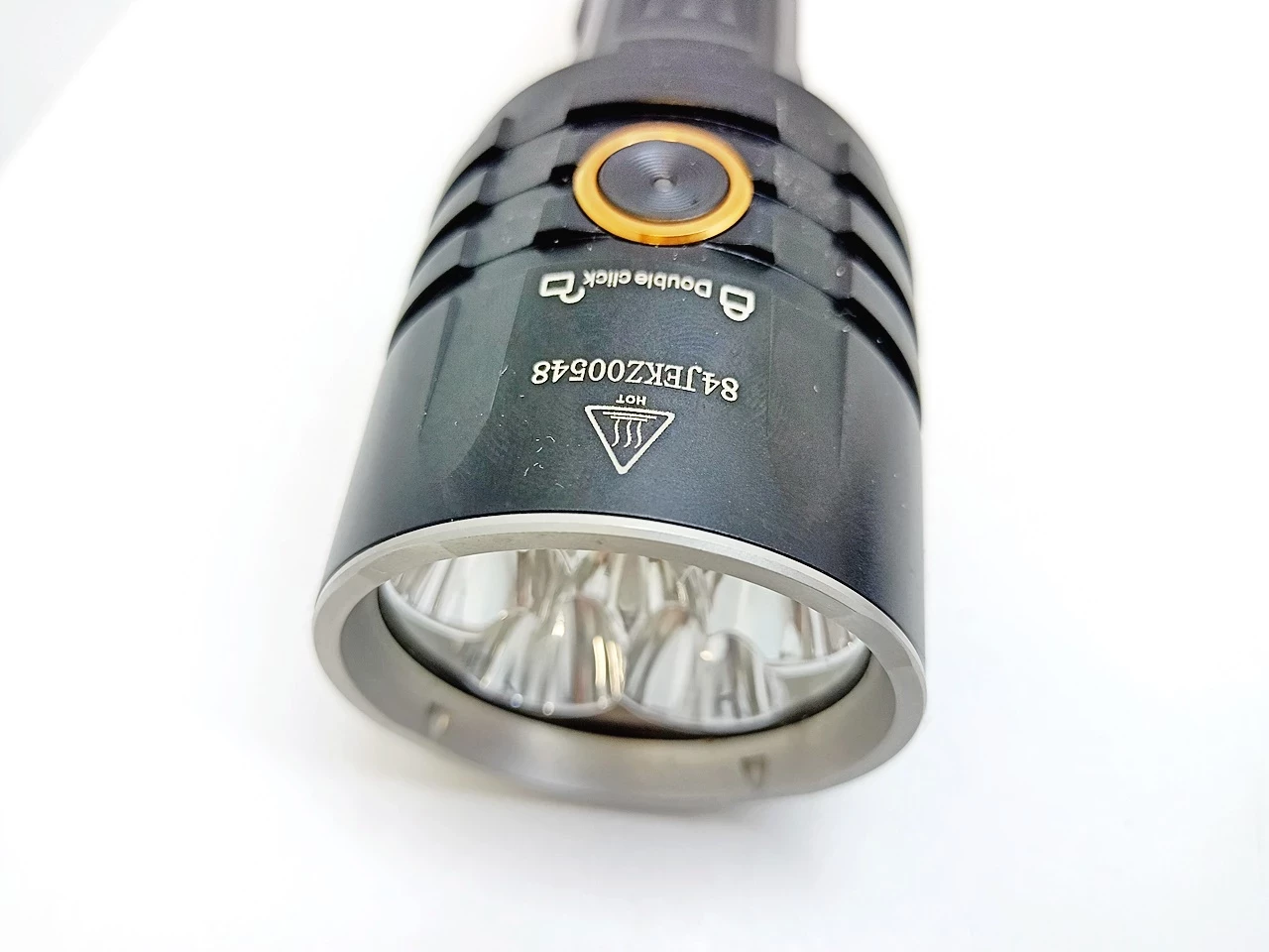 latarka-fenix-lr35r-kolor-dominujacy-czarny