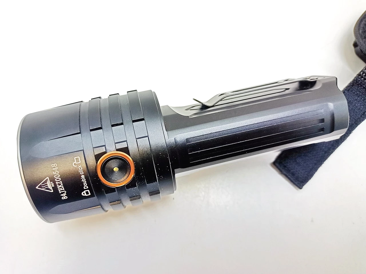 latarka-fenix-lr35r-rodzaj-reflektor-i-szperacz