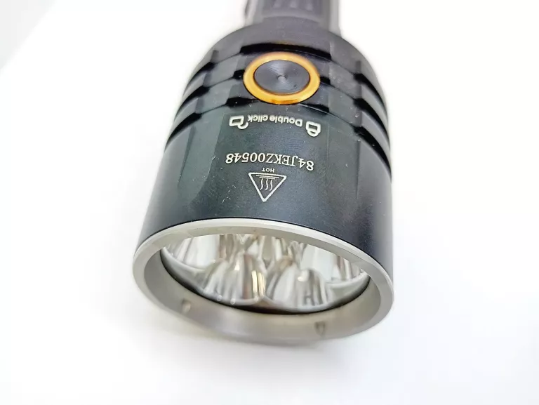 latarka-fenix-lr35r-kolor-dominujacy-czarny