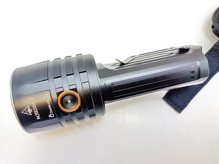 LATARKA FENIX LR35R