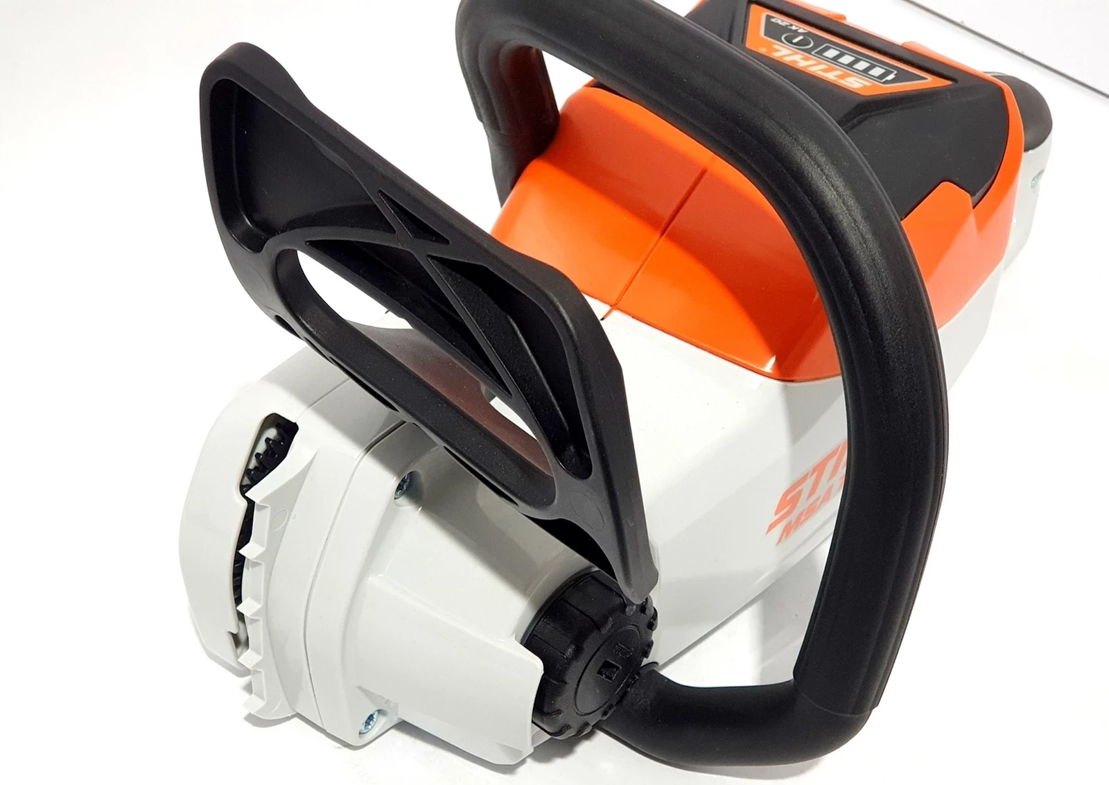 pila-akumulatorowa-stihl-msa-120c-zasilanie-akumulatorowe