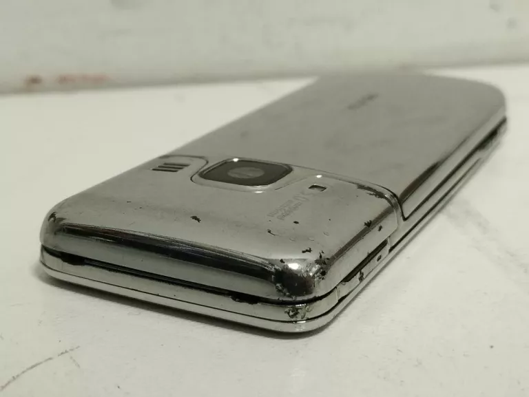 TELEFON NOKIA 6700 SREBNA KOMPLET