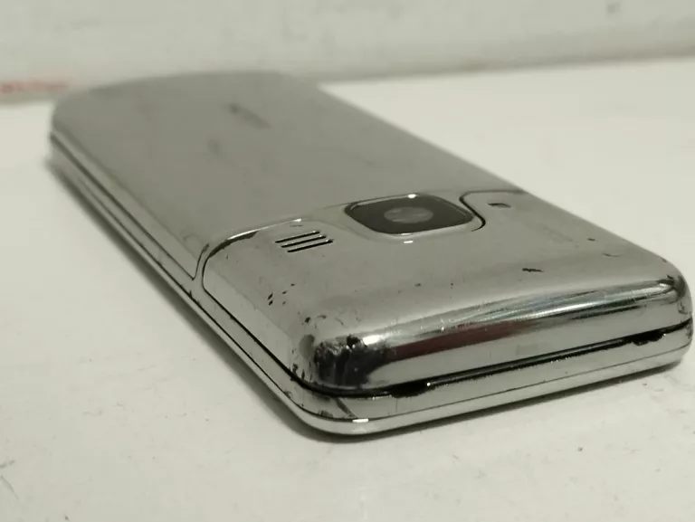 TELEFON NOKIA 6700 SREBNA KOMPLET