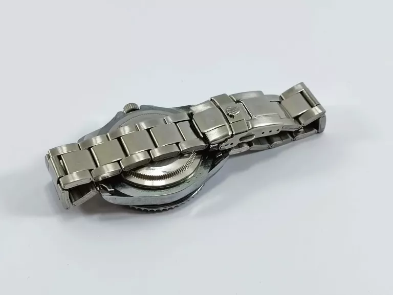 zegarek-rolex-replika-mechanizm-kwarcowy