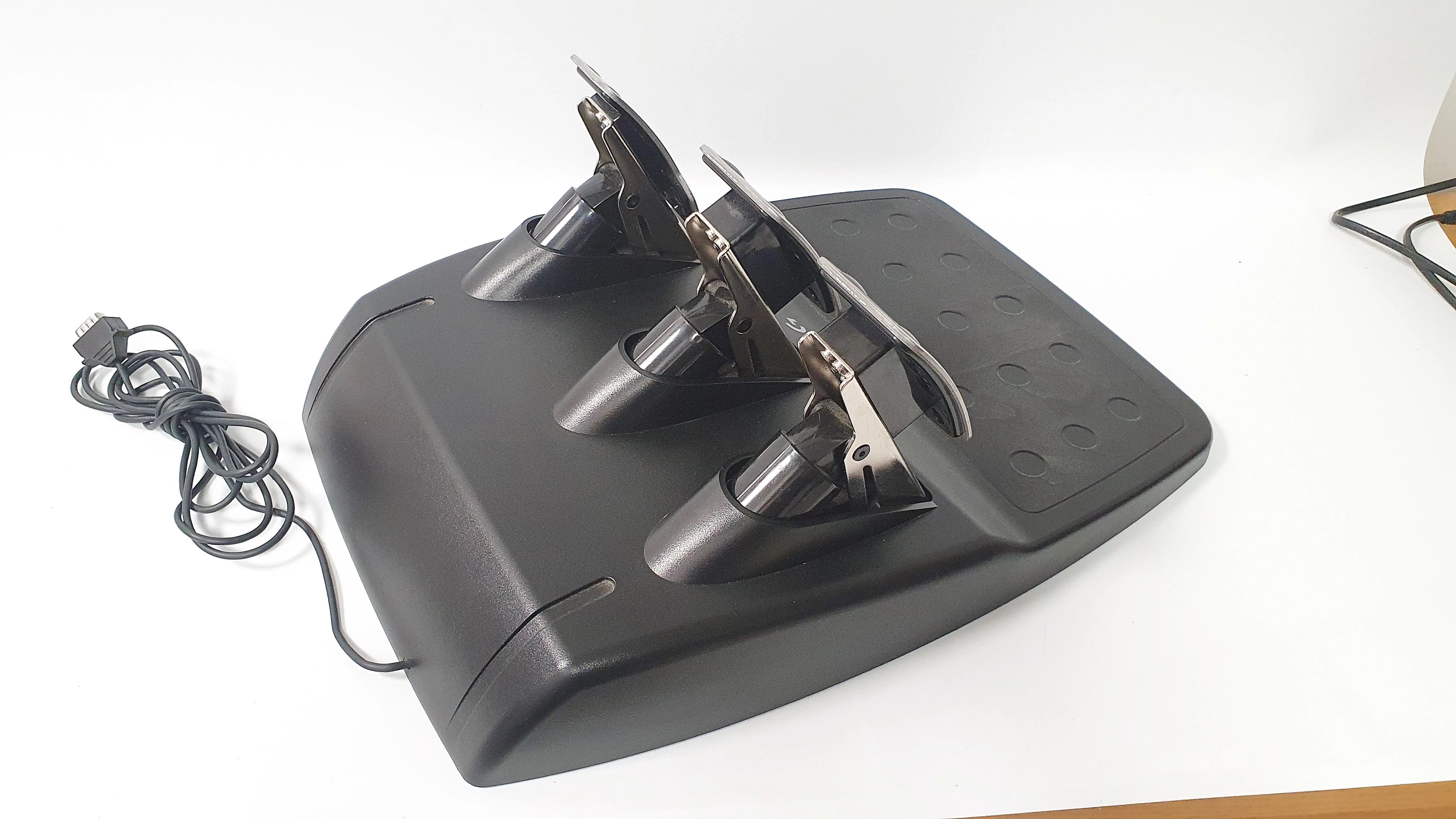 kierownica-logitech-g29-ean-gtin-5099206057302