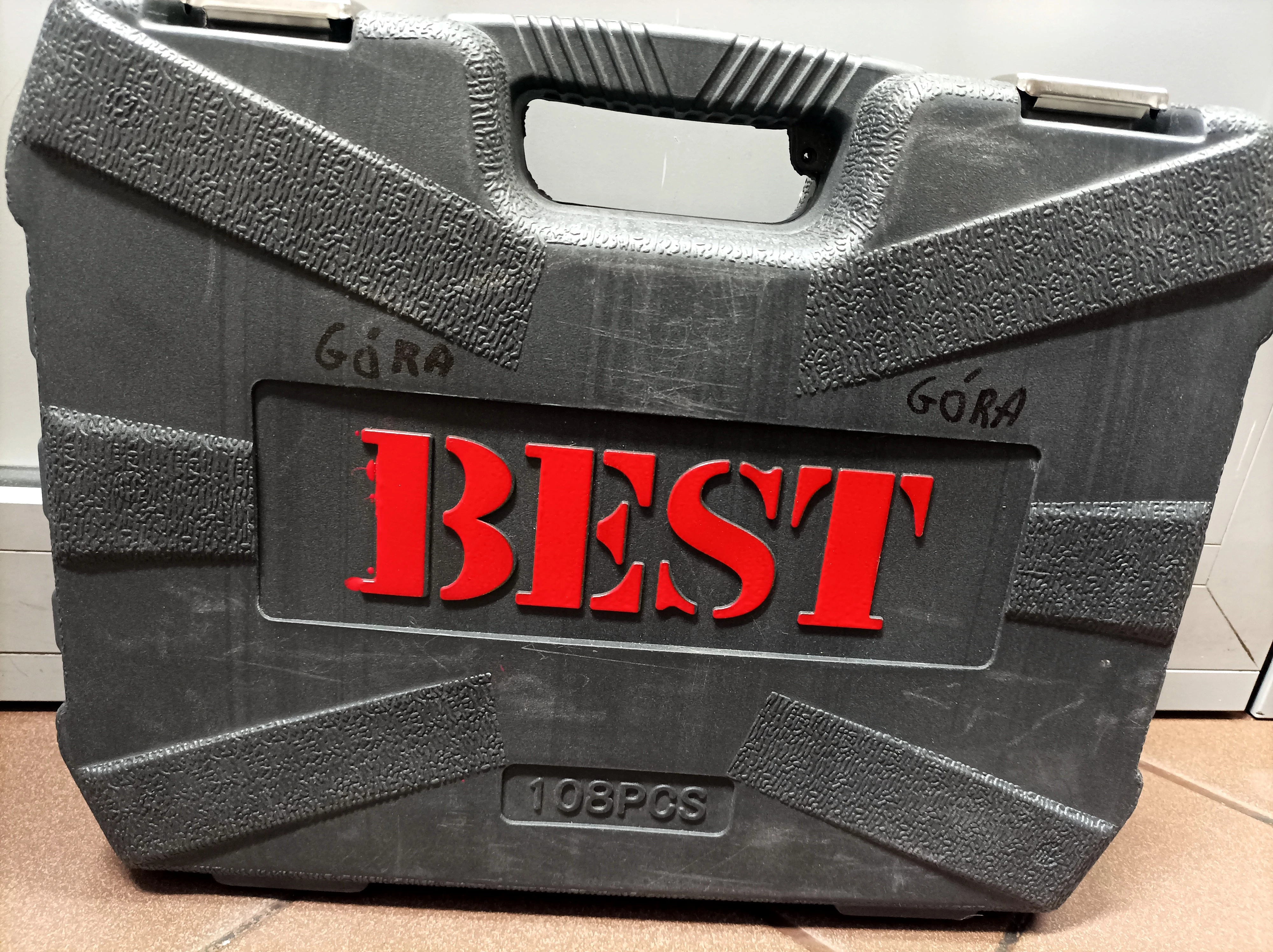 zestaw-kluczy-nasadowych-108-el-best-krotka-2u-sj-olawa