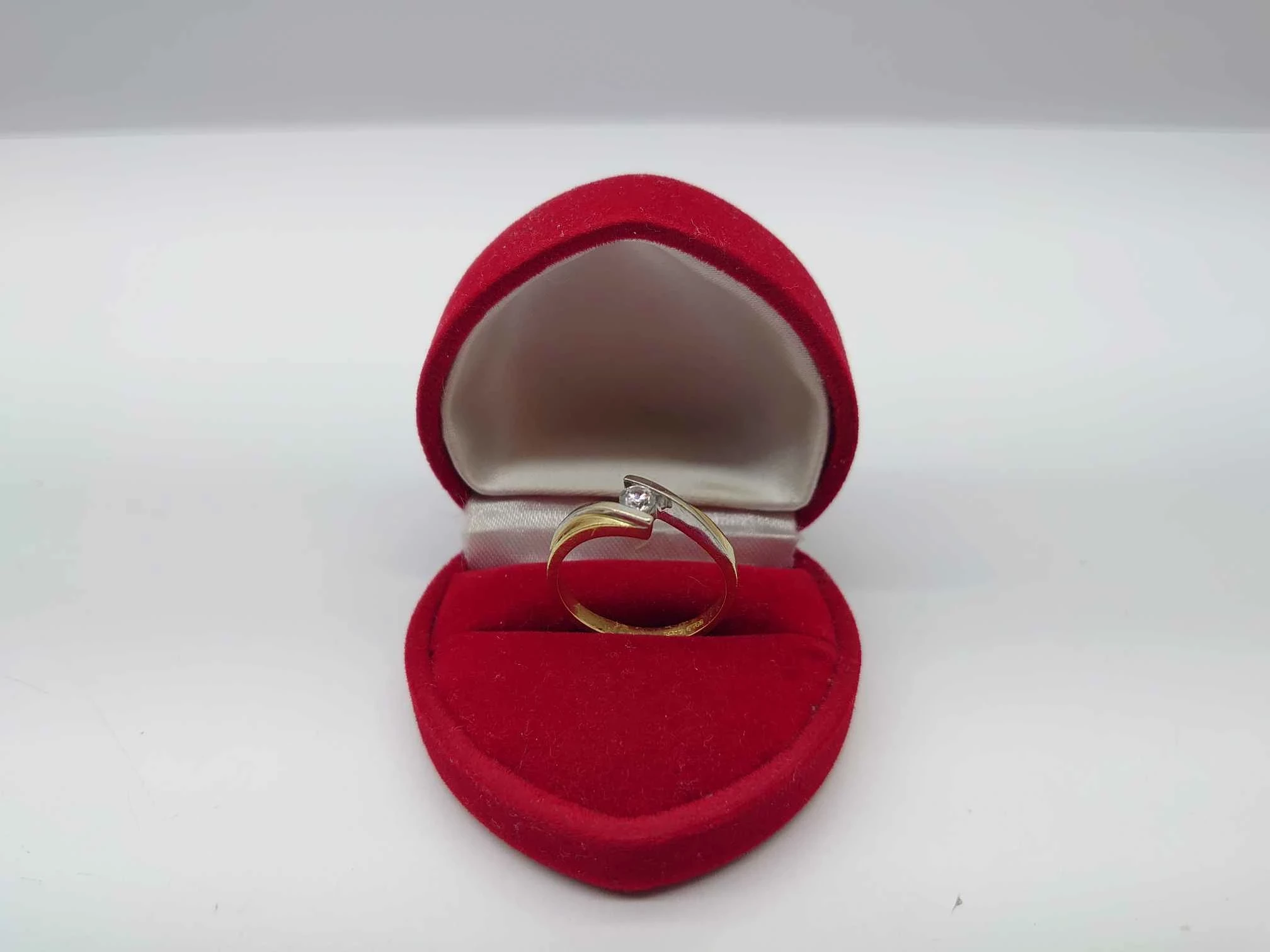 zmyslowy-zloty-pierscionek-proba-585waga-272-r13-jana-pawla-ii-9426-plock