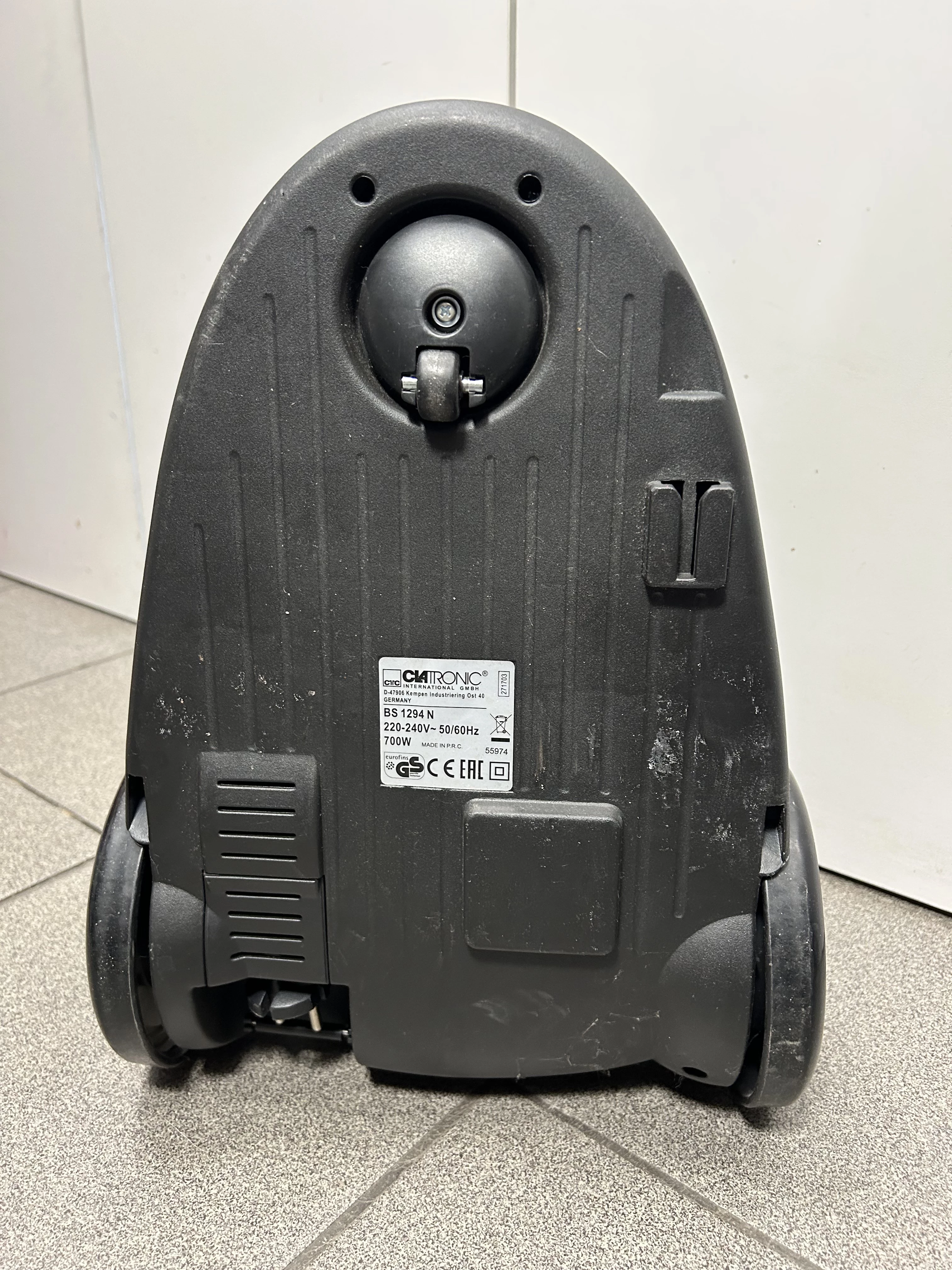 odkurzacz-clatronic-bs-1294-n-kolor-dominujacy-srebrnyszary