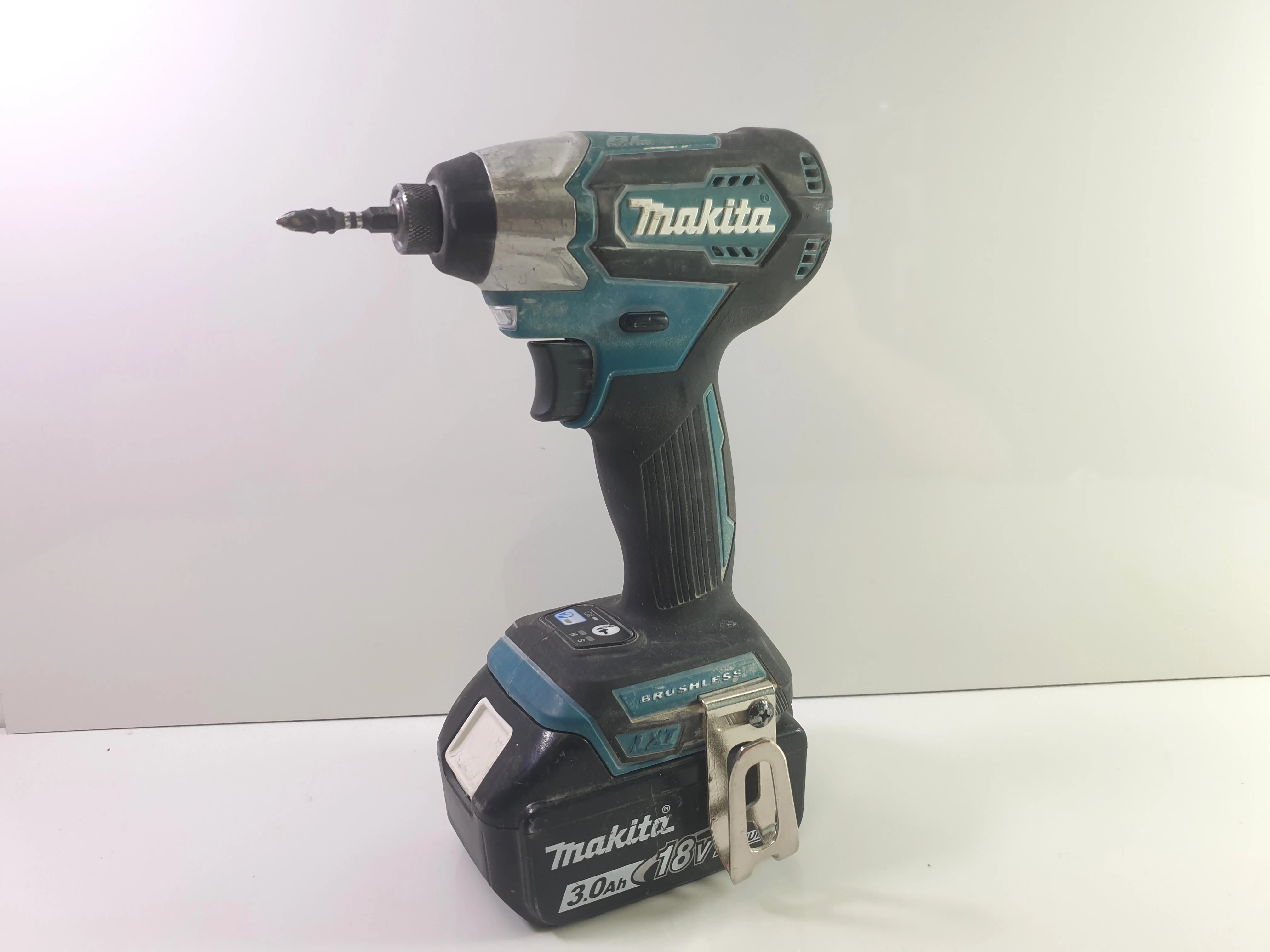 zakretarka-makita-dtd155-kurpinskiego-117-poznan-ska-x