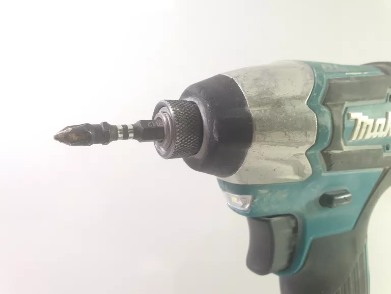 zakretarka-makita-dtd155-stan-uzywany