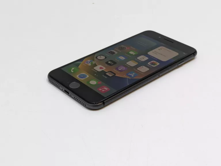 TELEFON IPHONE 8 PLUS 64GB BAT.100% CZARNY