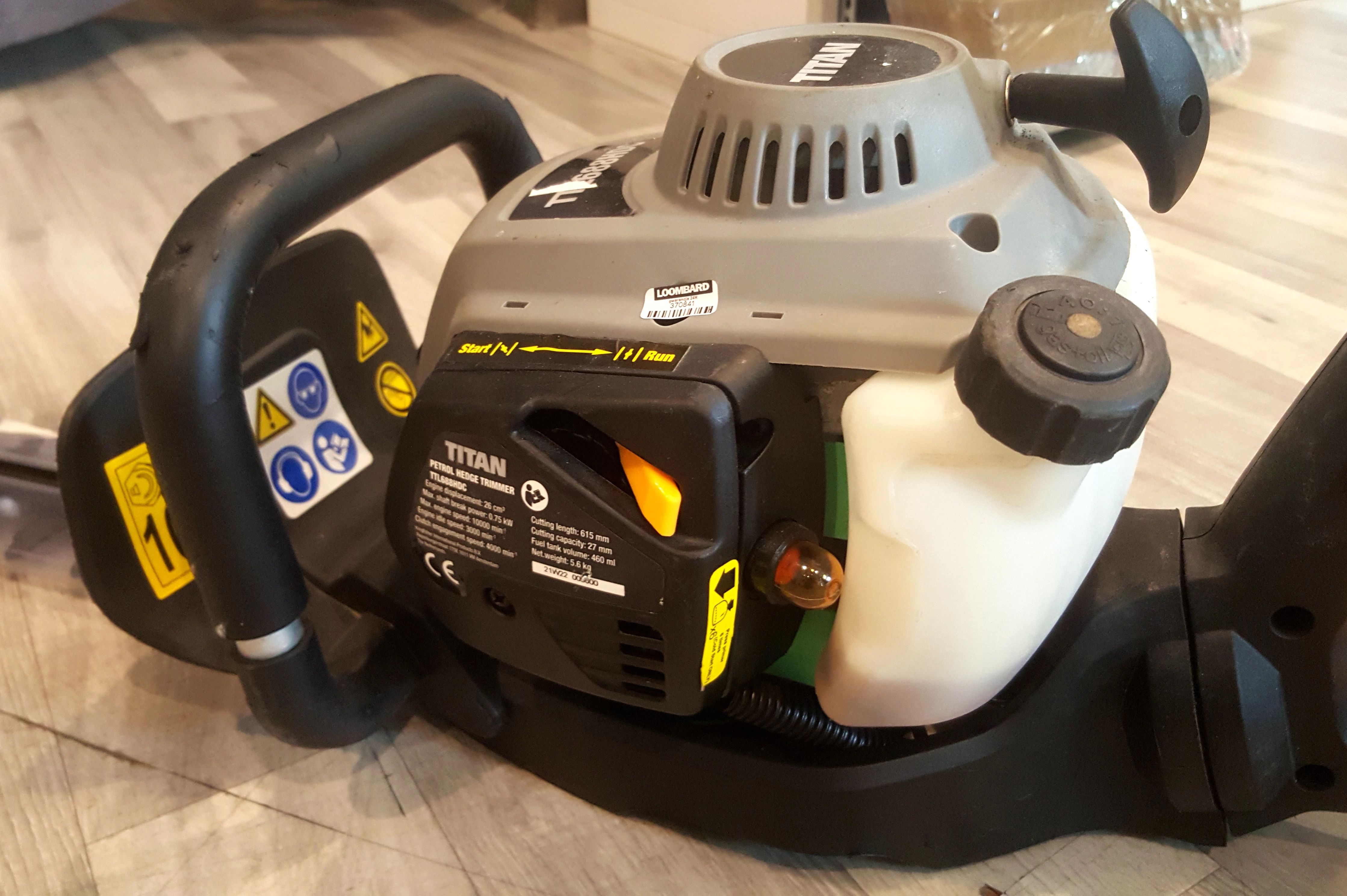 nozyce-spalinowe-do-zywoplotu-titan-ttl688hdc-zasilanie-spalinowe