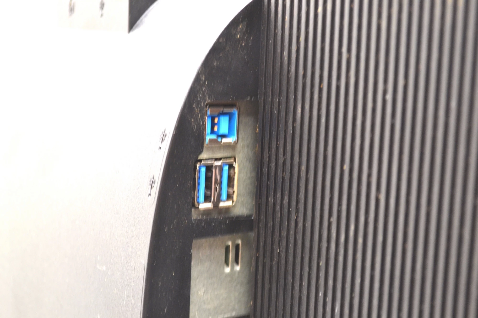 monitor-led-acer-predator-xb271hu-27-px-ips-kable-marka-acer