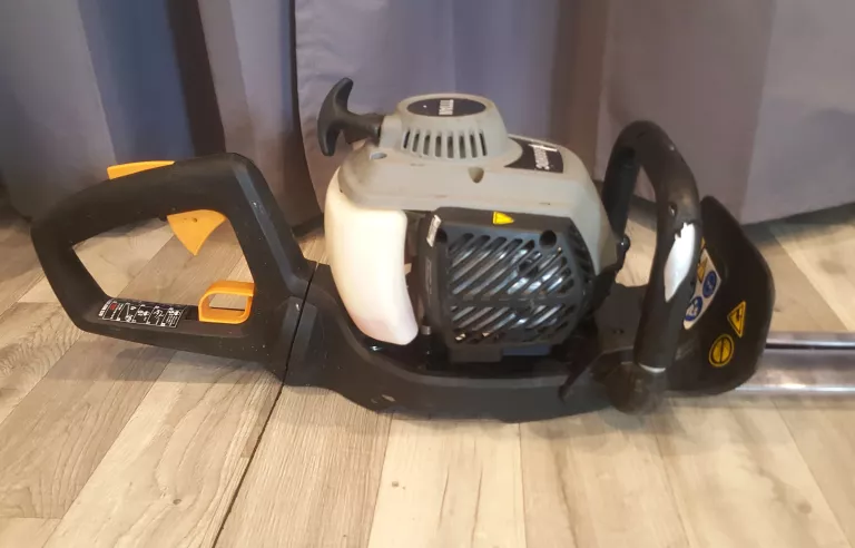 nozyce-spalinowe-do-zywoplotu-titan-ttl688hdc-product-id-666431bb-32e7-467e-91f8-fc98f2c7d71e