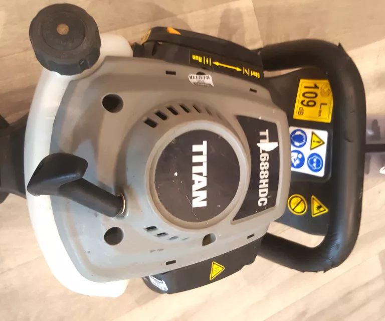 nozyce-spalinowe-do-zywoplotu-titan-ttl688hdc-marka-titan