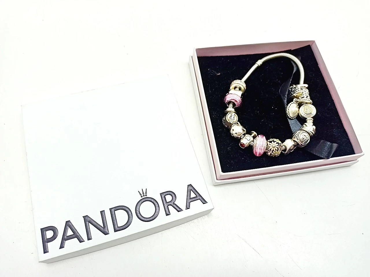 bransoletka-pandora-zawieszki-charms-stan-uzywany