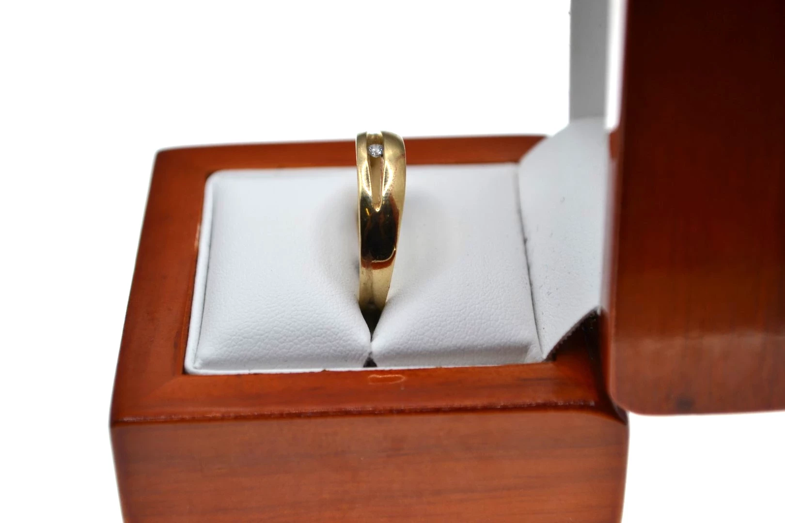 wyrob-jubilerski-uzywany-pierscionek-585-ean-gtin-5900025448069