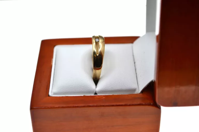 wyrob-jubilerski-uzywany-pierscionek-585-rodzaj-2205-2