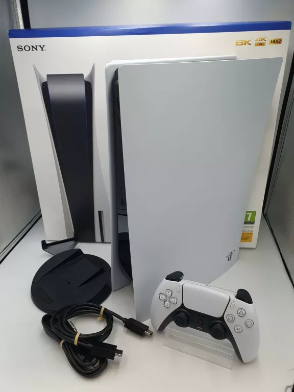 KONSOLA PLAYSTATION 5 + KOMPLET