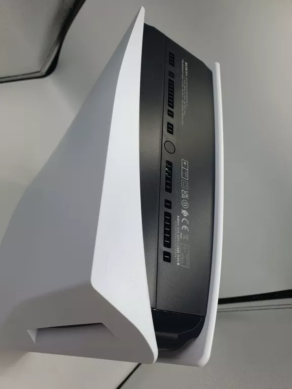 KONSOLA PLAYSTATION 5 + KOMPLET