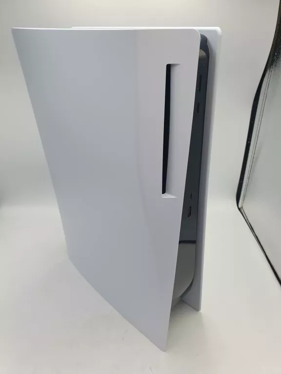 KONSOLA PLAYSTATION 5 + KOMPLET