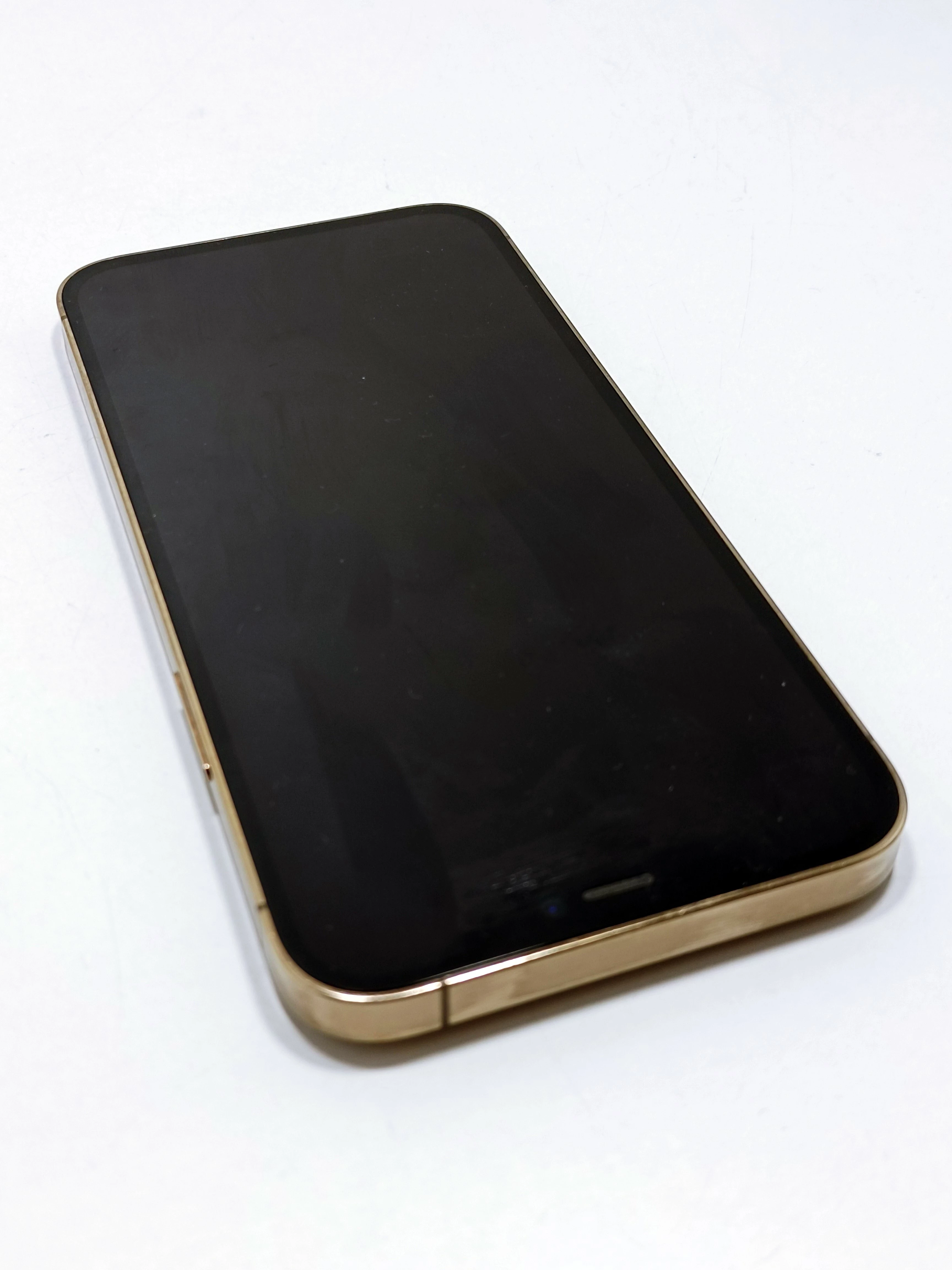 telefon-iphone-12-pro-gold-84bateria-128gb-przekatna-ekranu-61