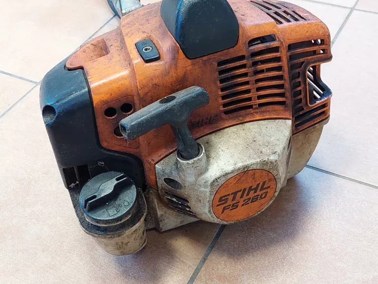 KOSA SPALINOWA STIHL FS 260