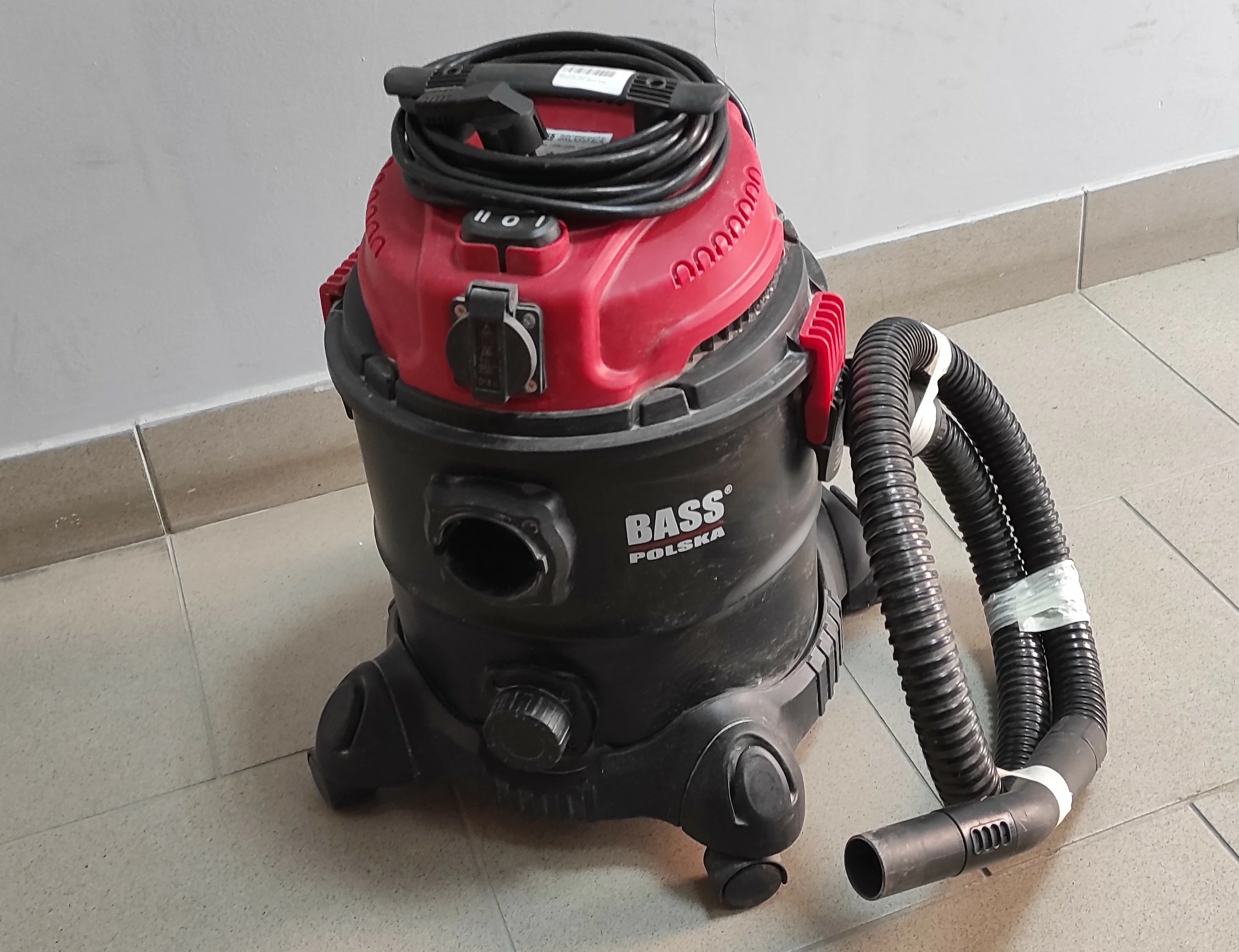 odkurzacz-przemyslowy-bass-marka-bass