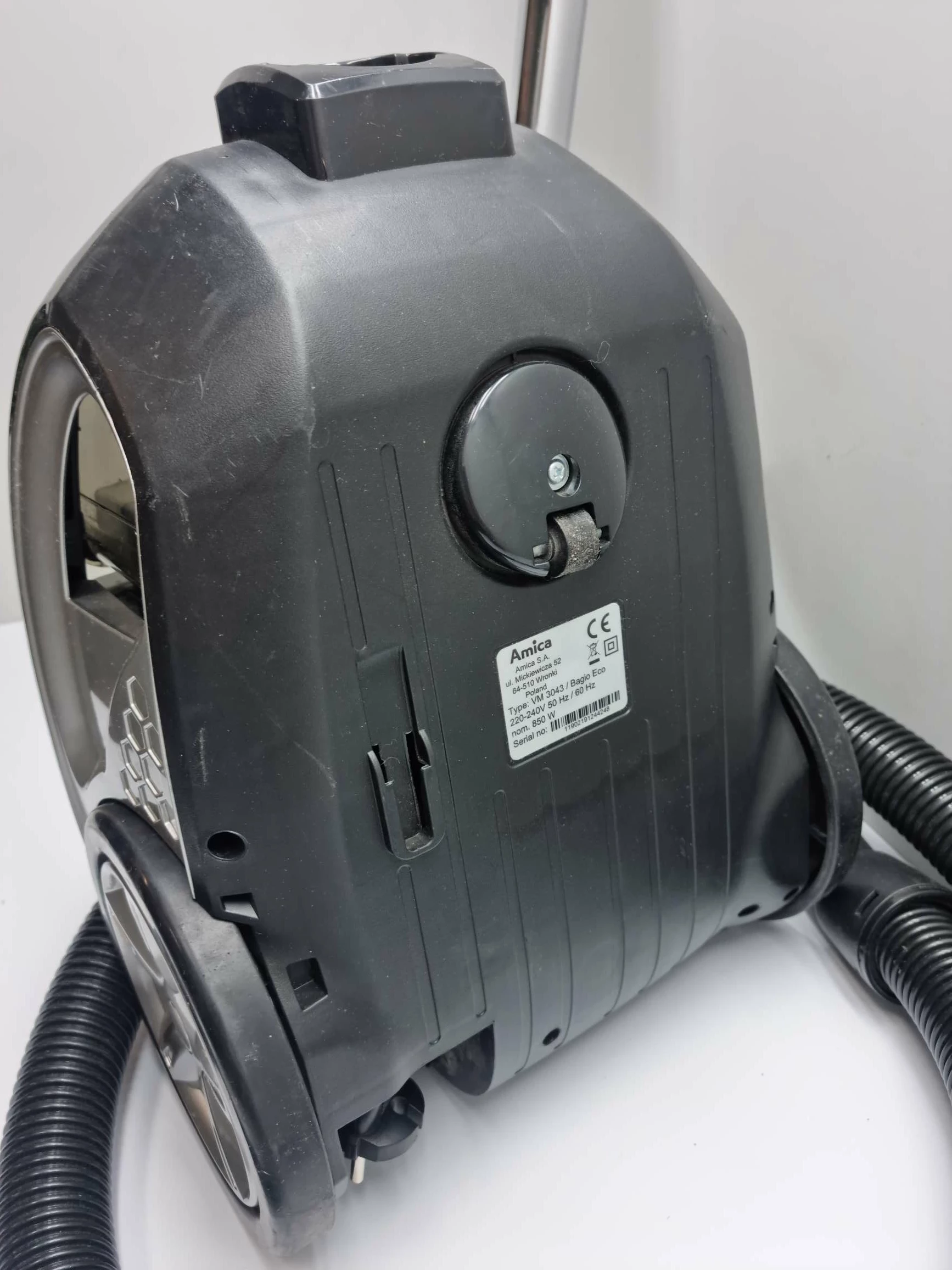 odkurzacz-amica-bagio-eco-900w-rodzaj-odkurzacza-bezworkowy