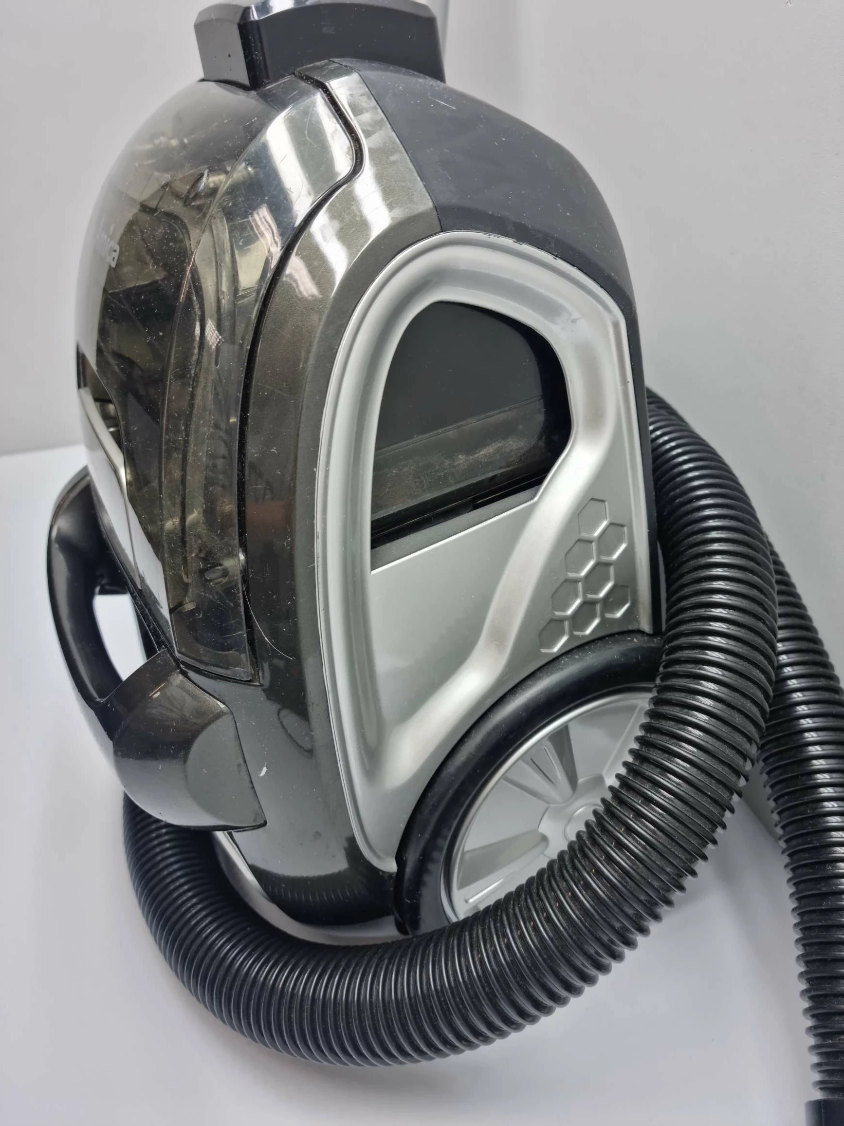 odkurzacz-amica-bagio-eco-900w-moc-850