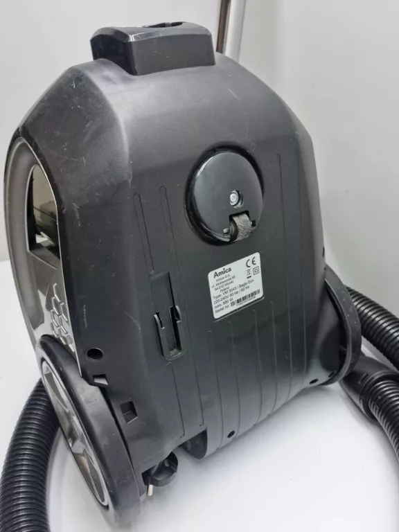 odkurzacz-amica-bagio-eco-900w-rodzaj-odkurzacza-bezworkowy