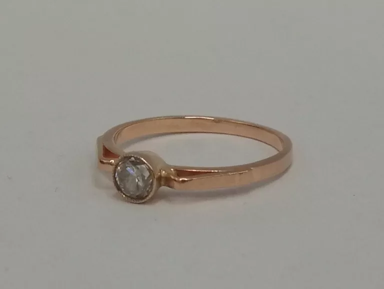 zloty-pierscionek-z-oczkiem-585-14k-179g-r13-kolor-dominujacy-zloty