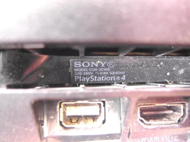 KONSOLA PS4 SLIM 1TB + KABEL BEZ PADA