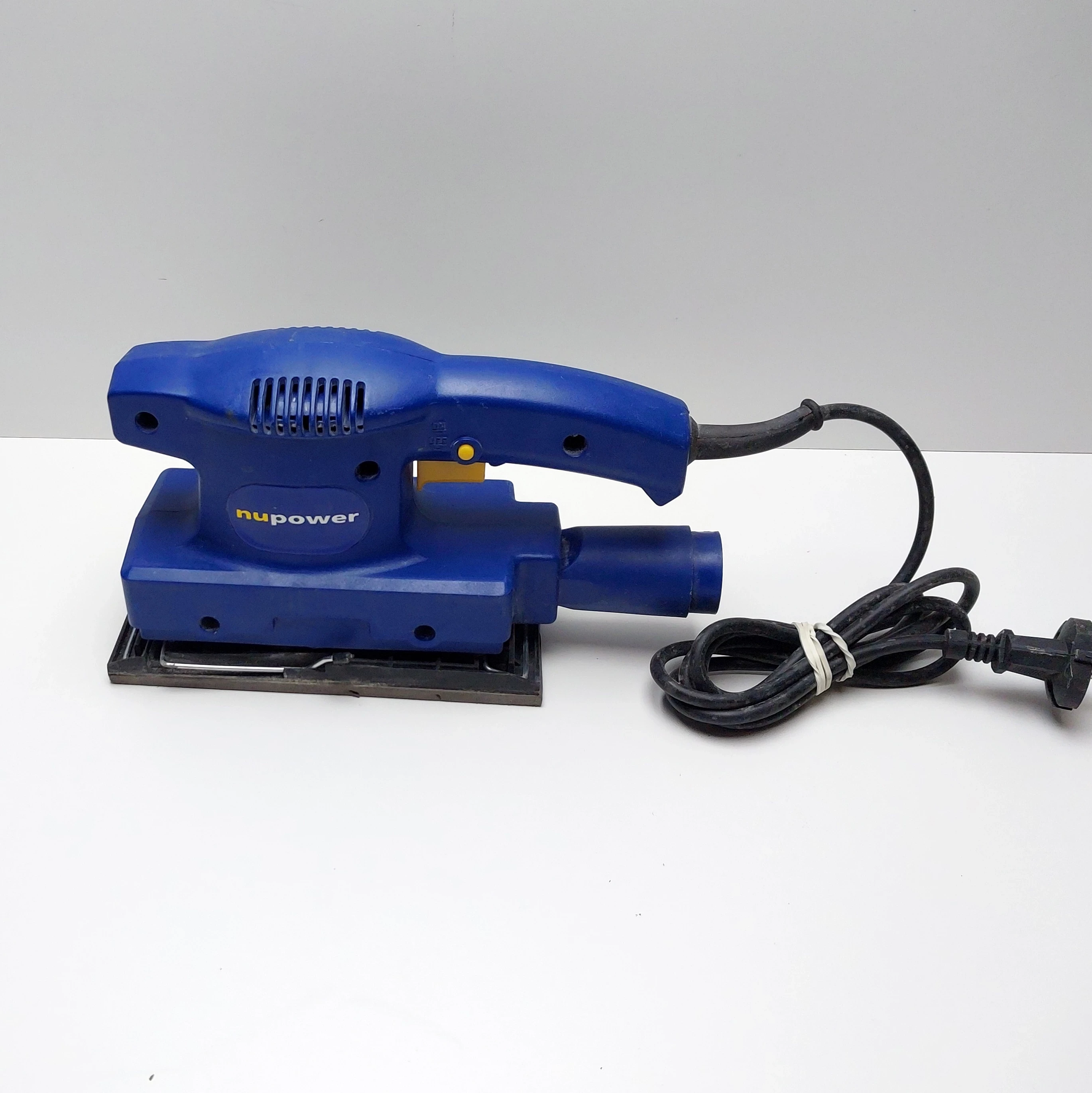 szlifierka-oscylacyjna-nupower-nup-187-2-stan-uzywany