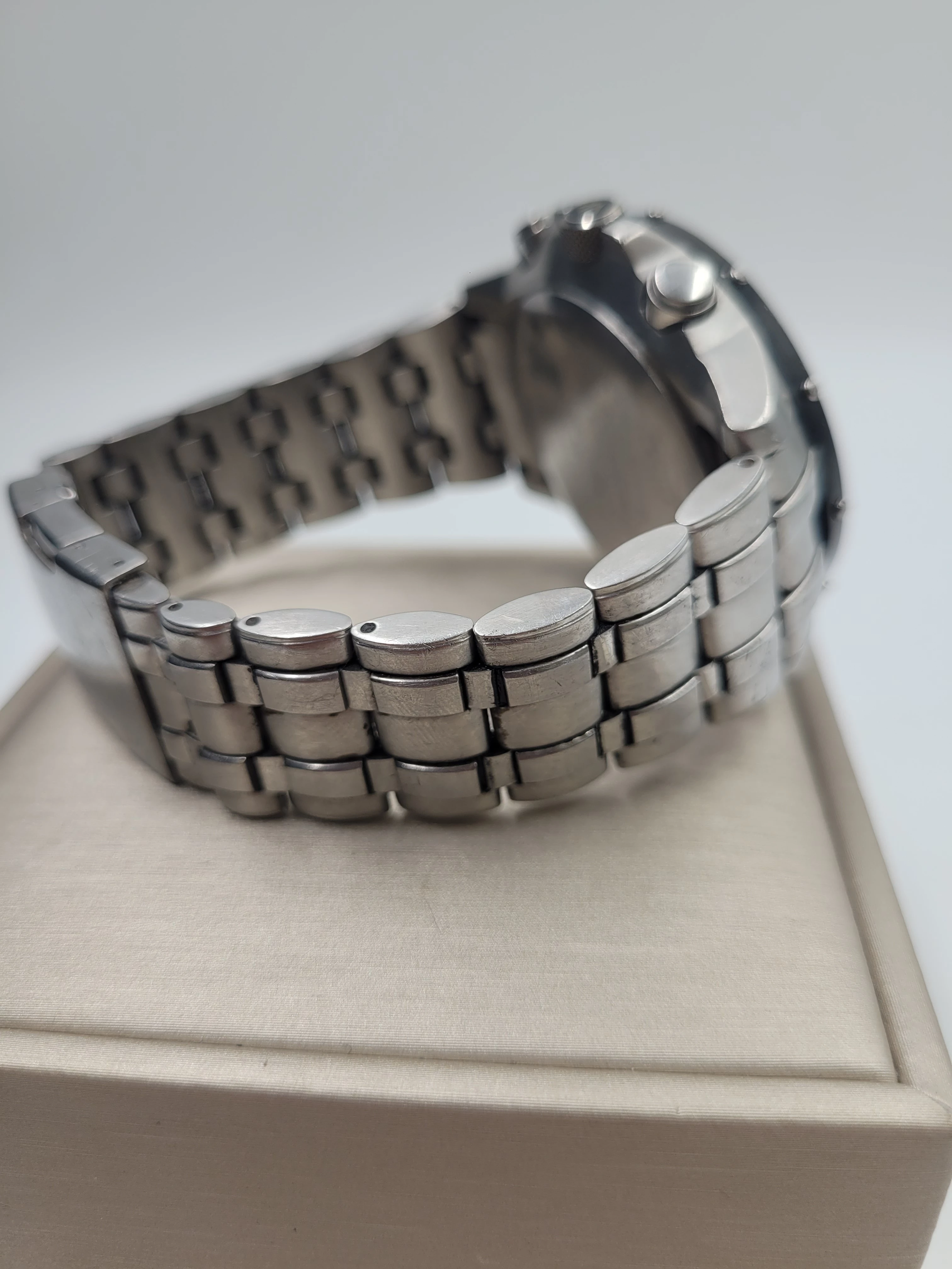 citizen-skyhawk-eco-drive-u600-s041341-stan-uzywany