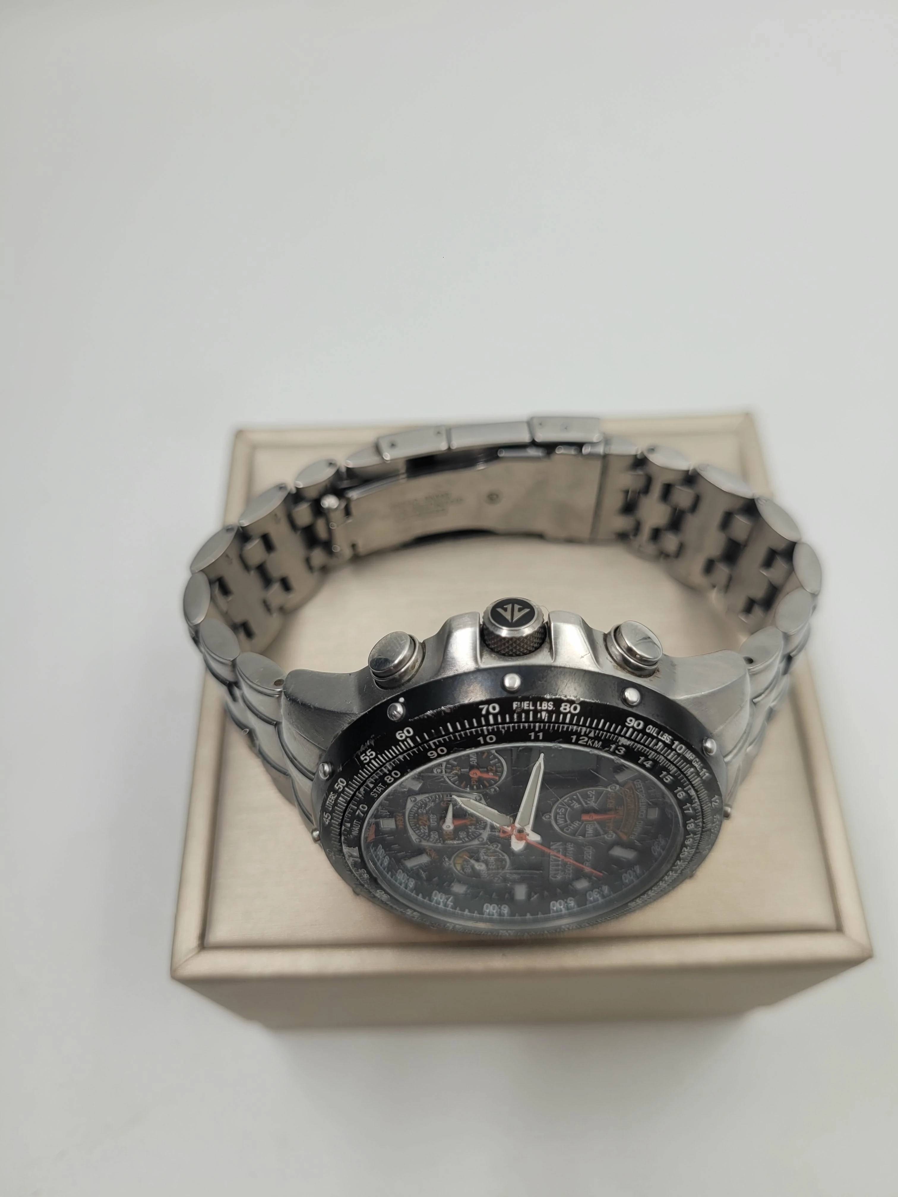 citizen-skyhawk-eco-drive-u600-s041341-wodoszczelnosc-200m-wr200