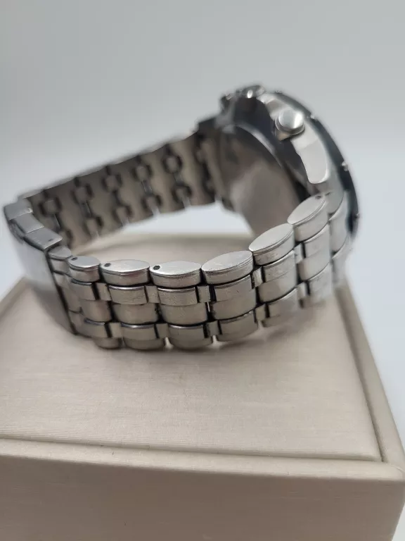 citizen-skyhawk-eco-drive-u600-s041341-stan-uzywany