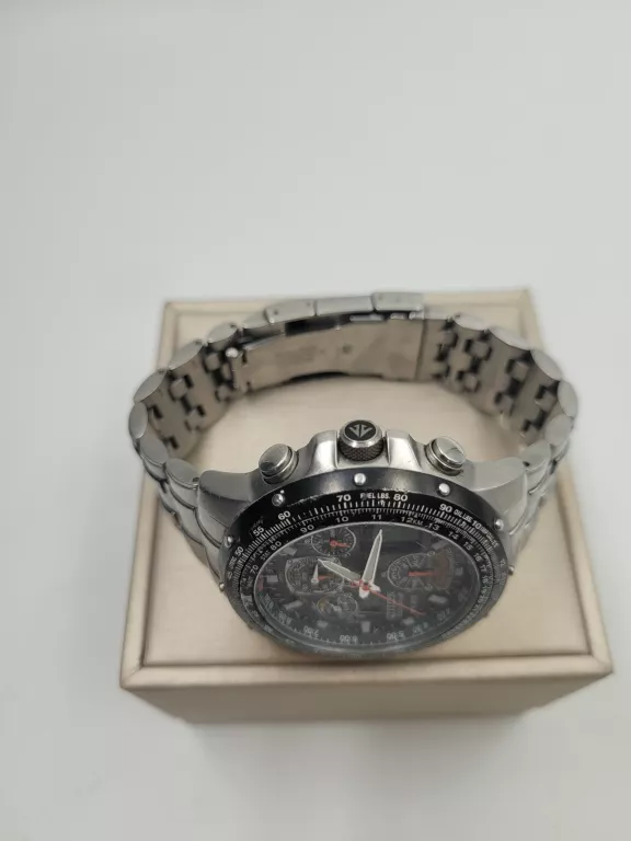 citizen-skyhawk-eco-drive-u600-s041341-wodoszczelnosc-200m-wr200