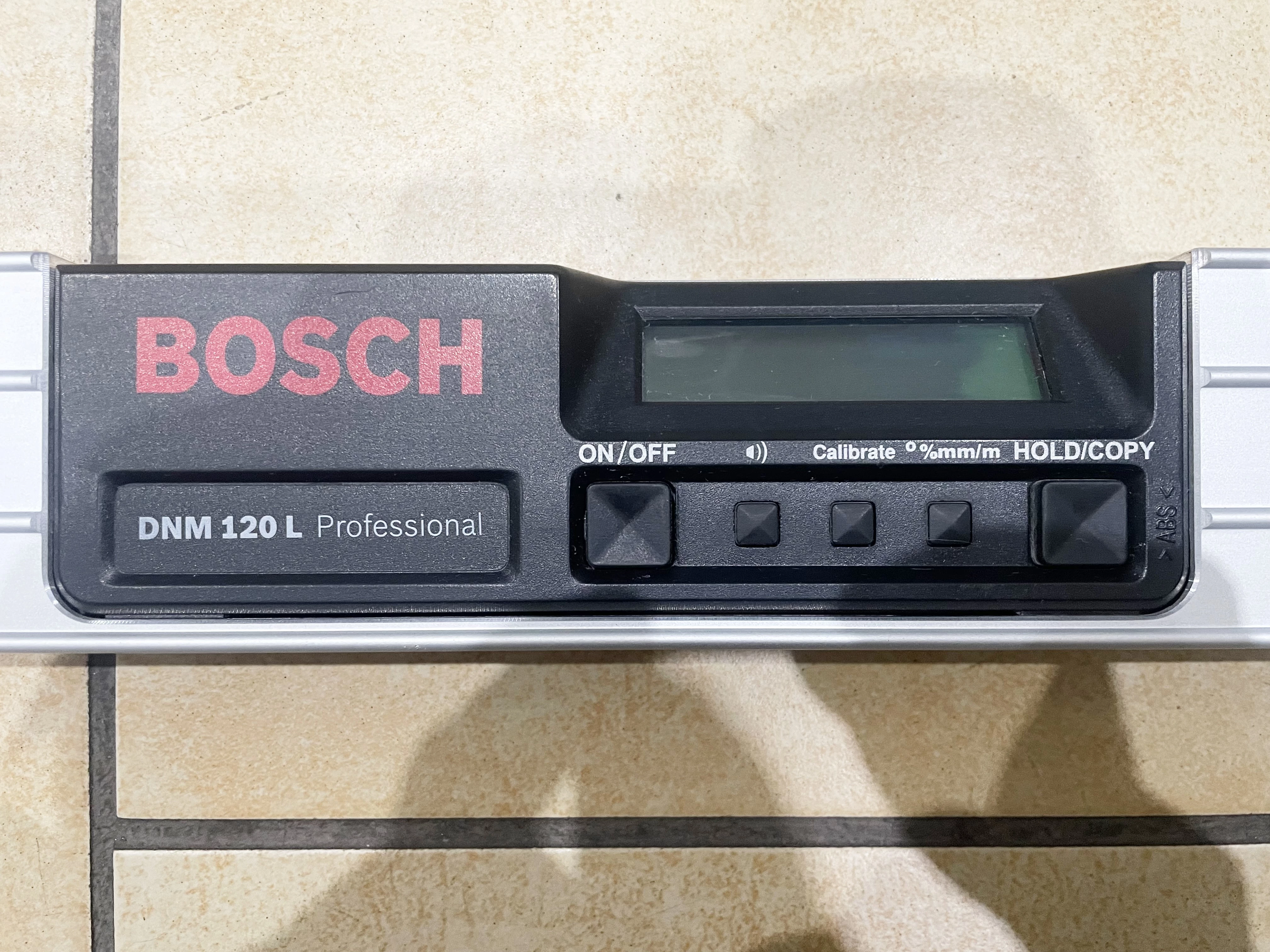 poziomica-laserowa-bosch-dnm-120-l-pokrowiec-okazja-stan-uzywany