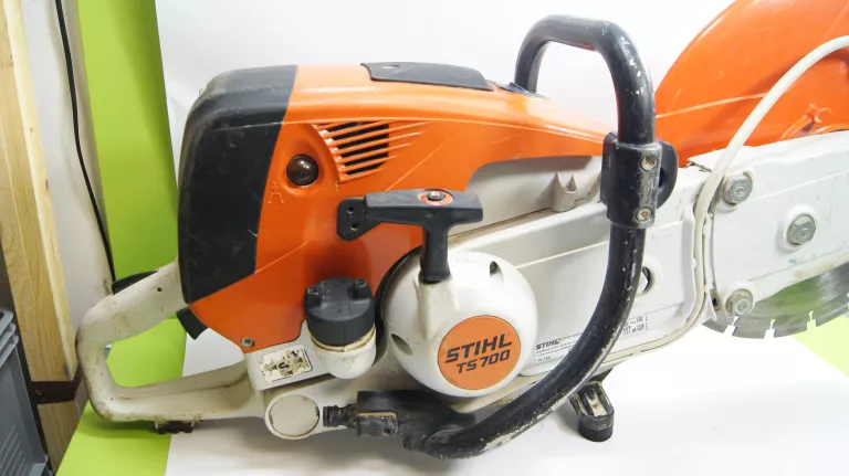 PRZECINARKA SPALINOWA DO BETONU STIHL TS 700 2021R