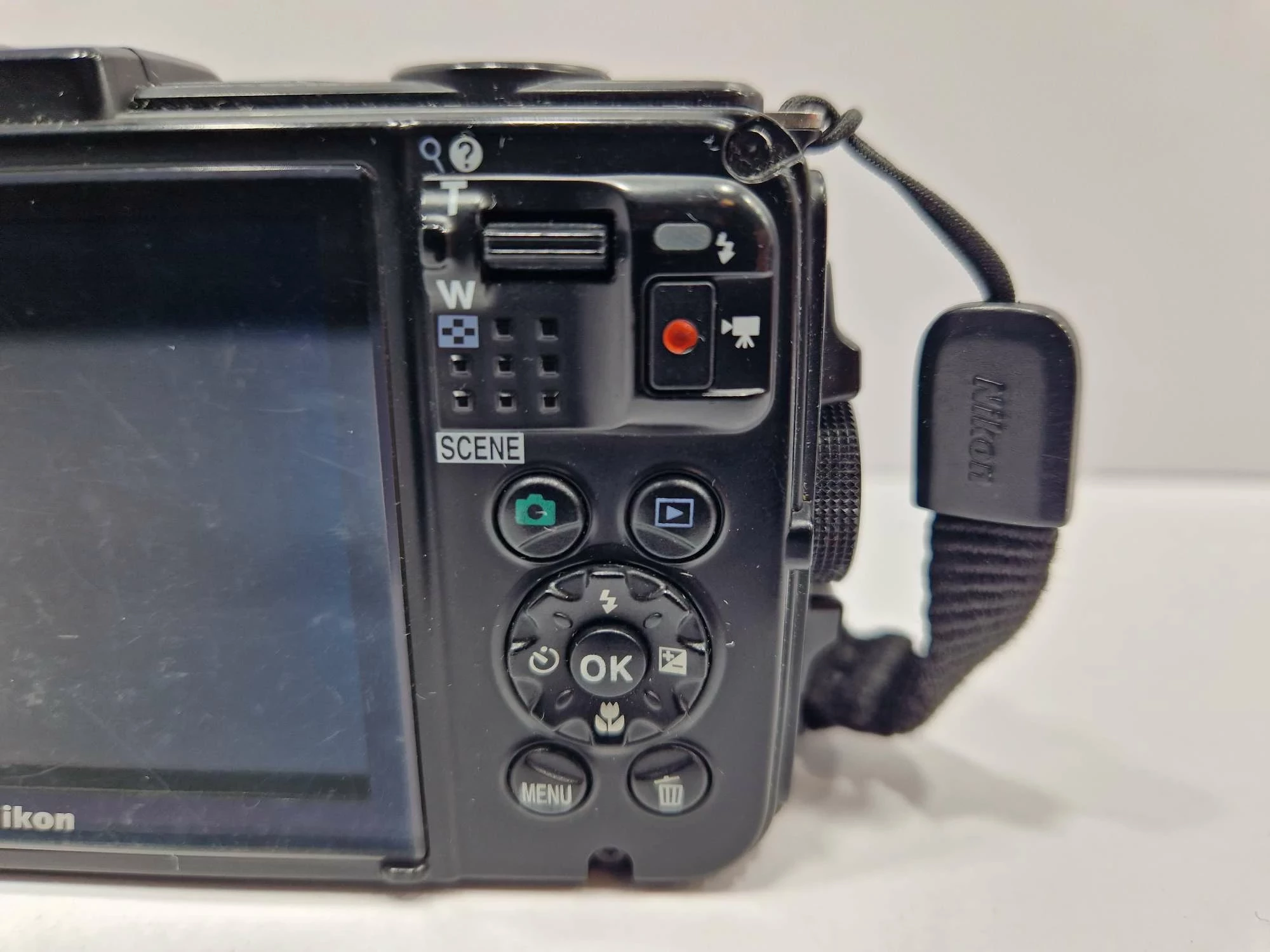 aparat-nikon-coolpix-aw130-stabilizacja-brak-stabilizacji