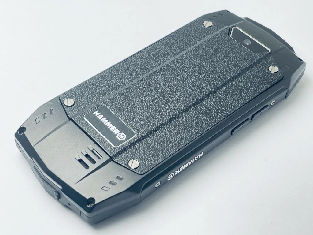 telefon-hammer-4-typ-telefon-komorkowy