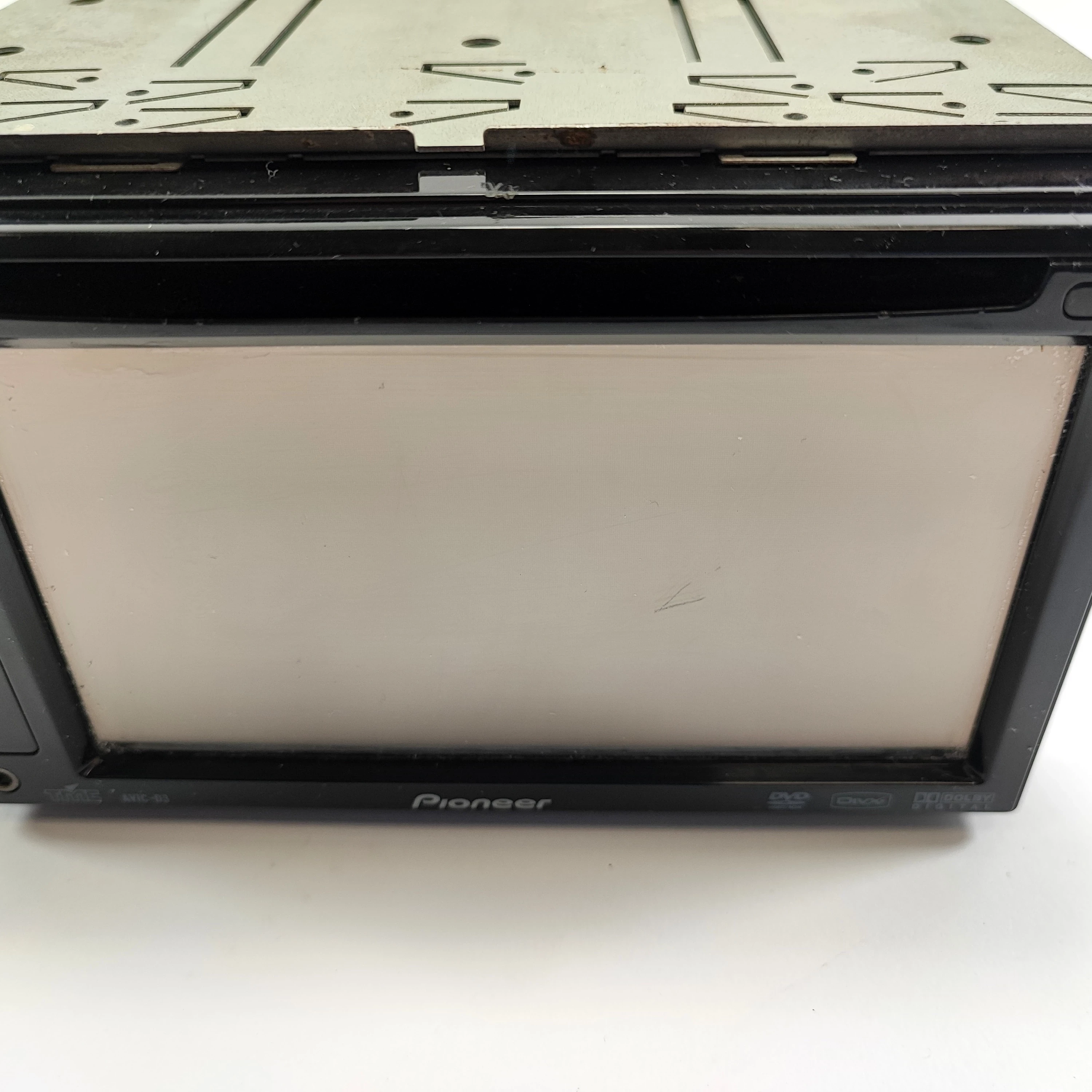 radio-samochodowe-pioneer-avic-d3-dotykowe-2din-rodzaje-odtwarzanych-nosnikow-plyta-cd