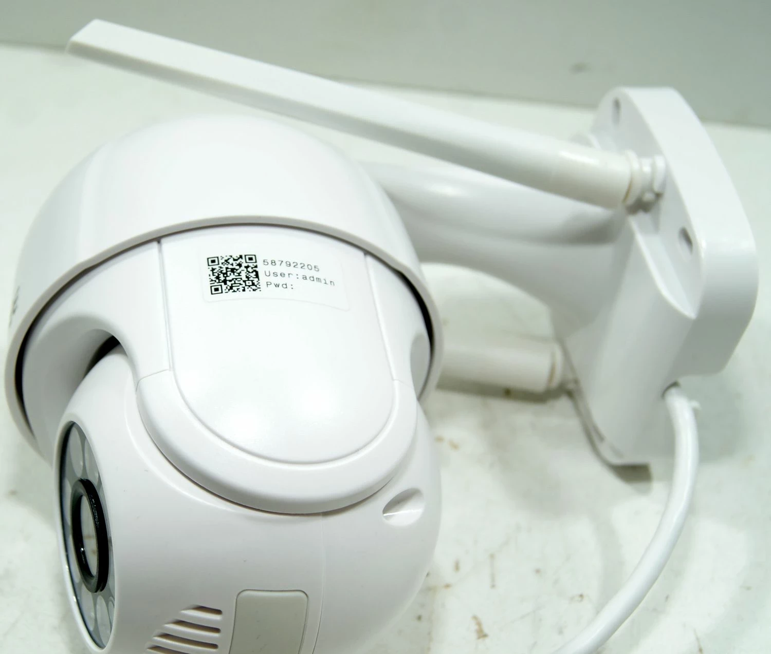 jak-nowa-kamera-acesee-ac04-zamkowa-4-ostrzeszow